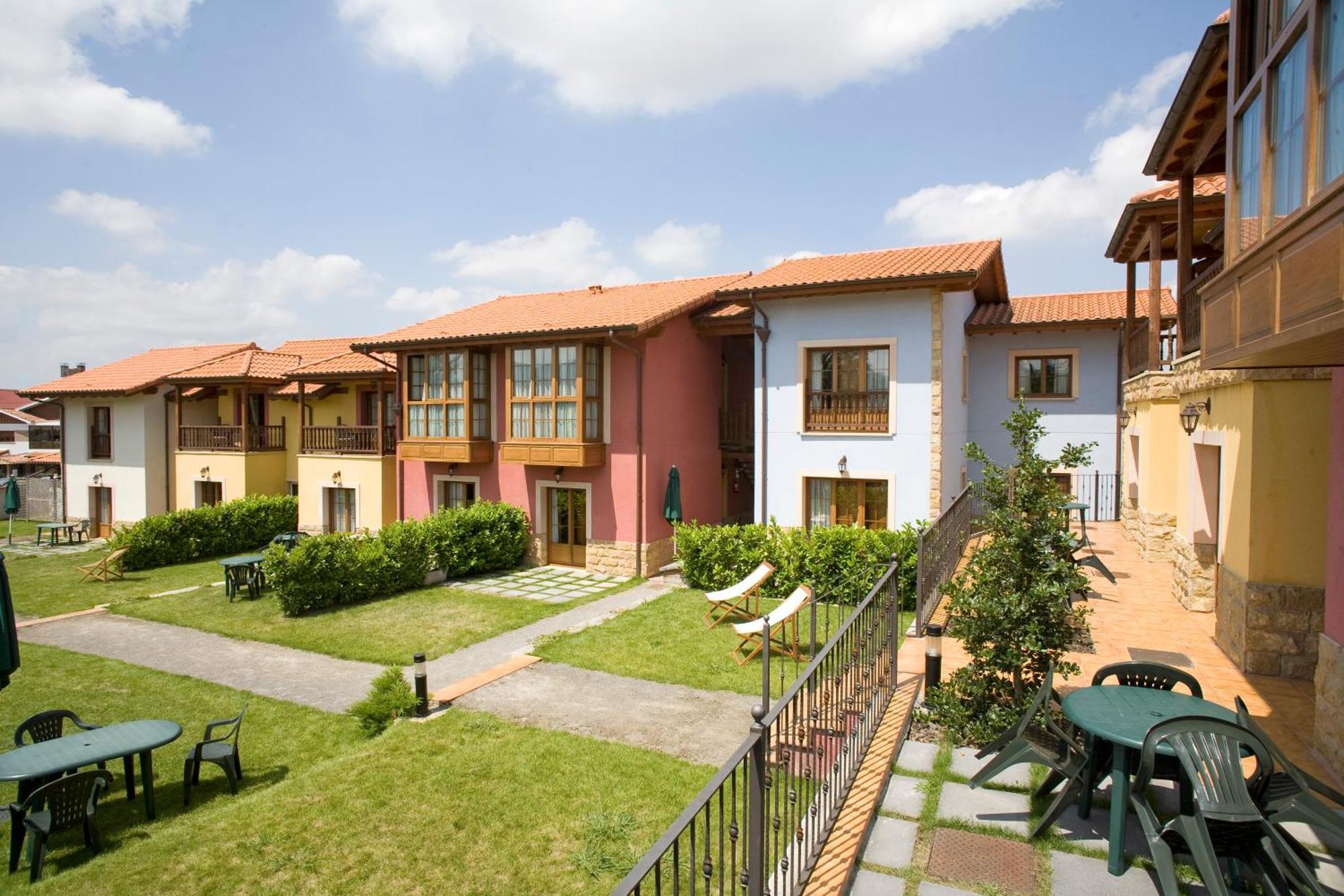 Apartamentos Rurales Antojanes Granda  Exterior photo